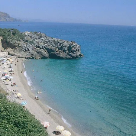 With A Pool And Jacuzzi Сasa de vacaciones Alanya